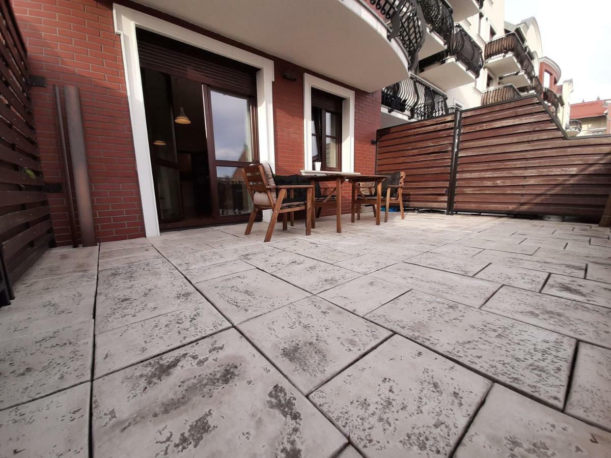 Apartamenty Lubin - Kamieniczka W Centrum Exterior foto